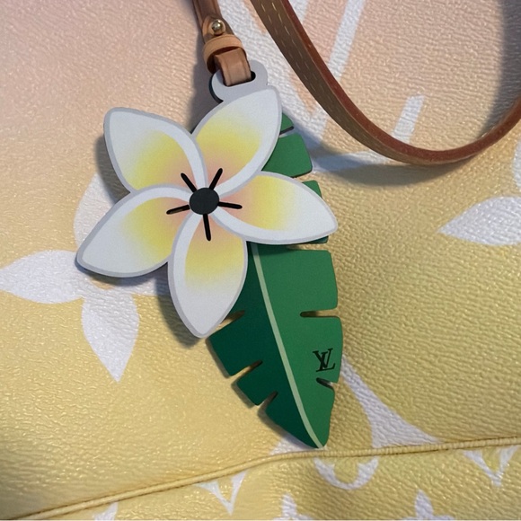 Louis Vuitton Gradient Pink & Yellow Tote & Wristlet BUNDLE, NEW!! 🌸 MAKE OFFER - Picture 8 of 15